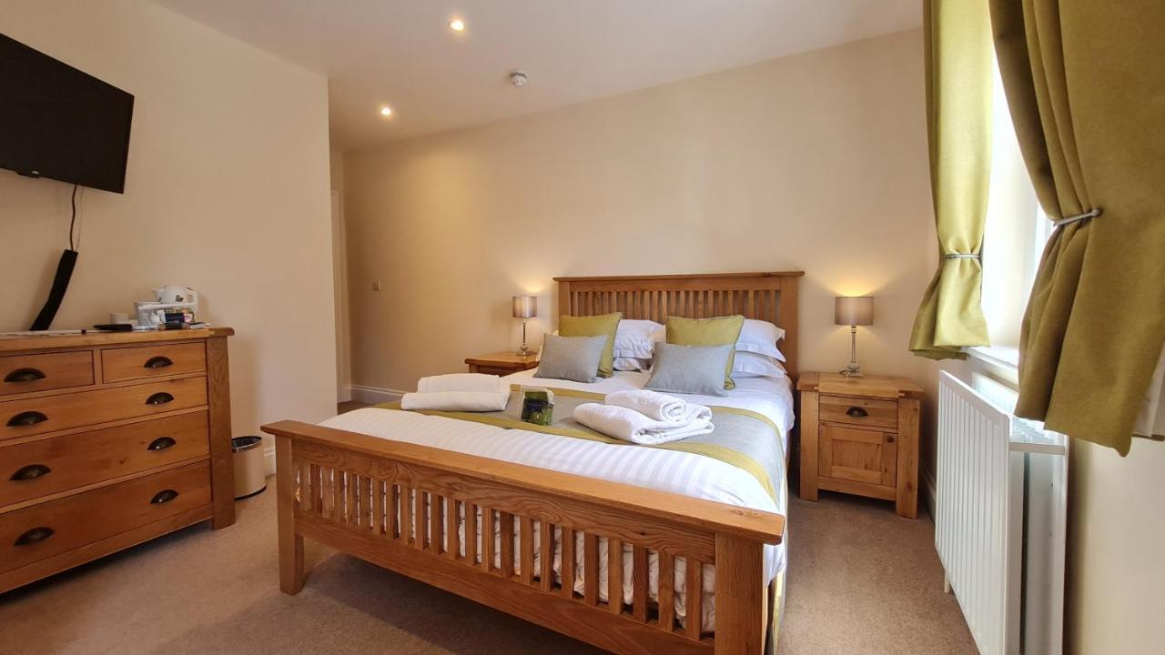 The Trewythen Hotel Llanidloes Buitenkant foto