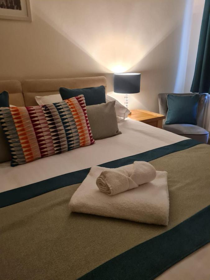 The Trewythen Hotel Llanidloes Buitenkant foto
