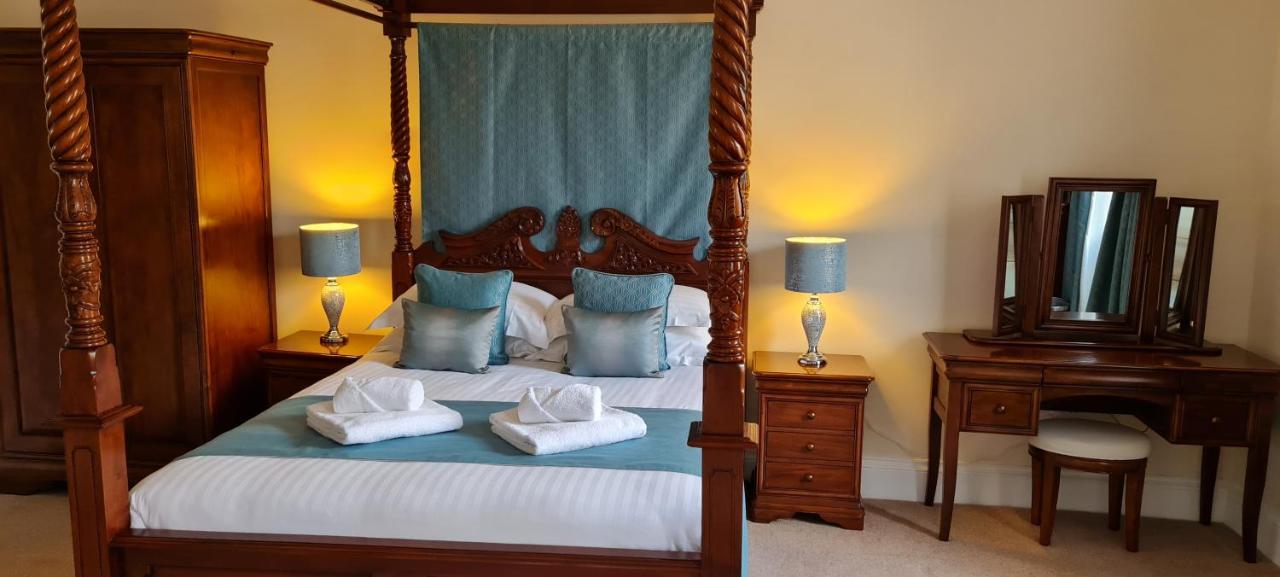 The Trewythen Hotel Llanidloes Buitenkant foto